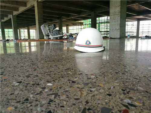 成都固化劑地坪施工注意事項